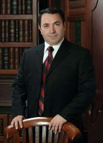 عالم عراقي (نجفي) يفنّد نظرية انشتاين و ينفي تحول الكتلة الى طاقة