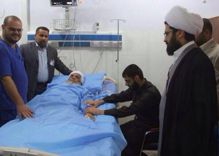 صور حصرية لسماحة المرجع النجفي اثناء رقوده بالمستشفى وخروجه معافى منها