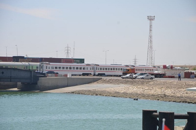 وصول ثمان بواخر تجارية الى ميناء ام قصر