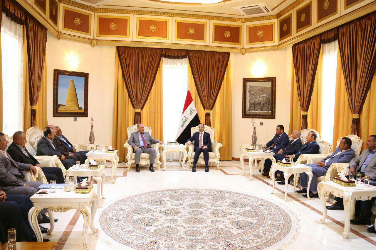 الجبوري لضباط سابقين: قانون حجز أموال أركان النظام السابق بحاجة لمراجعة