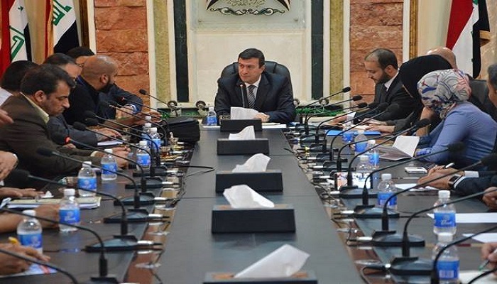 محافظ كربلاء يجتمع مع 35 ممثل شركة استثمارية اجنبية ومحلية