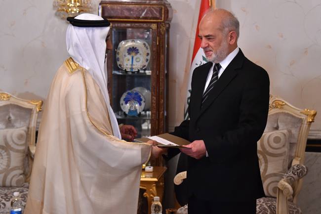 الجعفري يتسلم أوراق اعتماد السفير الإماراتي الجديد