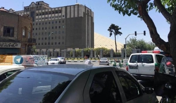 ماذا قالت الداخلية الايرانية بخصوص الحادثين الارهابيين في مرقد اية الله الخميني والبرلمان