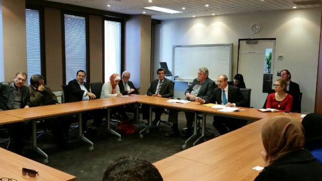 بالصور:الحكومة الاسترالية تجتمع مع عدد من ممثلي الجالية العراقية المسلمة حول الازمة في العراق