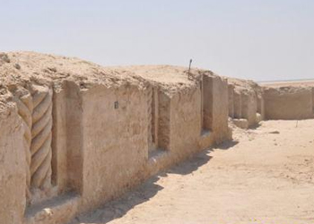 فريق عراقي يعثر على أسس وحارات سكنية وآثار في تل أبو رباب بالاهوار