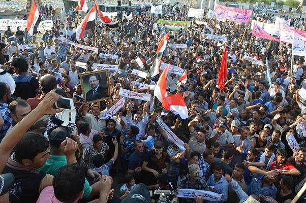 انصار المالكي  في كربلاء يطالبون الكتل السياسية بترشيحه لولاية ثالثة