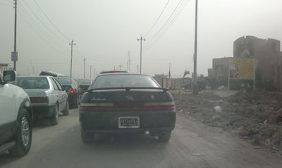 اساتذة وطلبة جامعة كربلاء يعربون عن استياءهم لتنفيذ مشاريع الجزرات الوسطية مع بدء العام الدراسي الجديد (مصور)