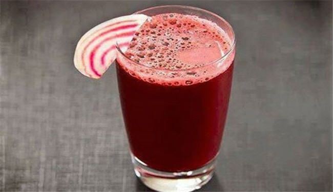 تعرف على المشروب "المعجزة"  الذي يقضي على السرطان