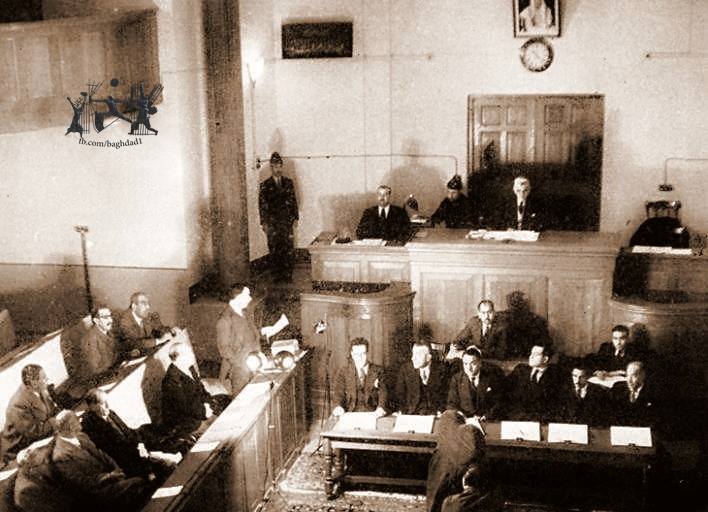 صورة نادرة لمجلس النواب العراقي في العهد الملكي : المزورون وذوو الجنسيتين واقارب الملك لايكونون اعضاء فيه