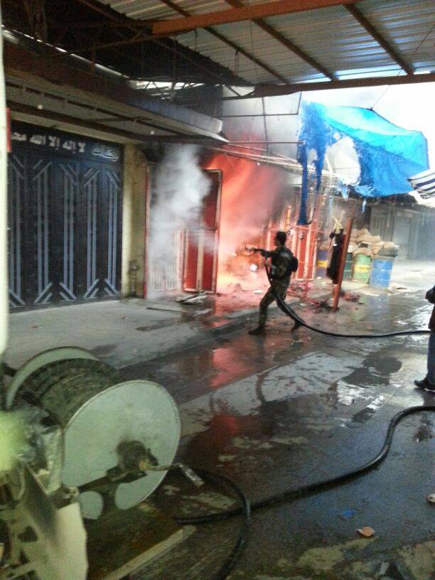 بالصور – احراق محلات للعلويين في طرابلس