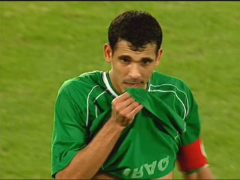 اللجنة الاولمبية تعتزم اقامة تمثال ليونس محمود في بوابة ملعب الشعب