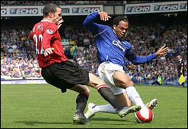 ليفربول يسقط في فخ التعادل مع استون فيلا بالدوري الانجليزي