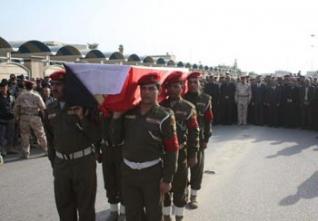 الآلاف من أهالي الحويجة يشيعون شهيدهم الذي تصدى للانتحاري في البطحاء