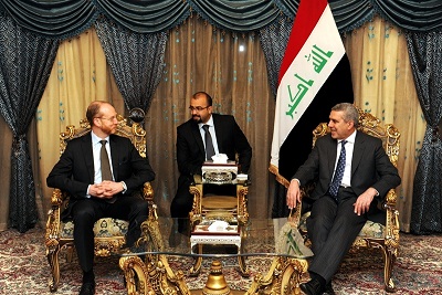 الخزاعي للسفير السويدي : العراق لدية صمامات امان من شأنها ان تمنع اي انهيار للعملية السياسية