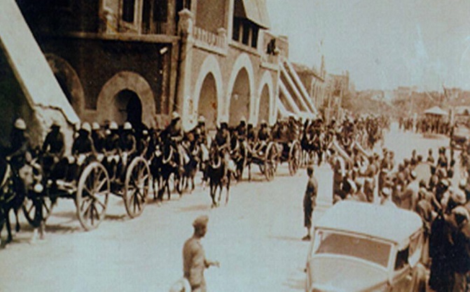 اقدم استعراض عكسري للجيش العراقي في عشرينات القرن الماضي _الارشيف -