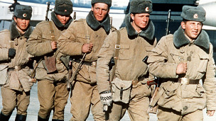 العثور على جندي سوفييتي اختفى 33 عاما في أفغانستان ويعمل في طب الاعشاب