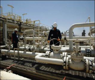 مصدر نيابي : حصة المواطن من فائض واردات النفط لاتتجاوز 50 ألف دينار سنويا