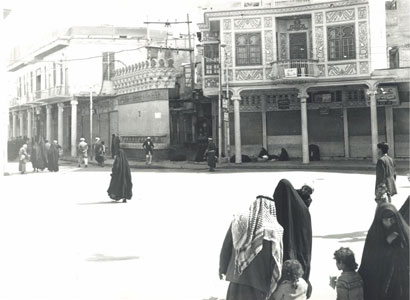 صورة نادرة لشارع حيوي في كربلاء تم الغائه بعد انتفاضة اذار 1991