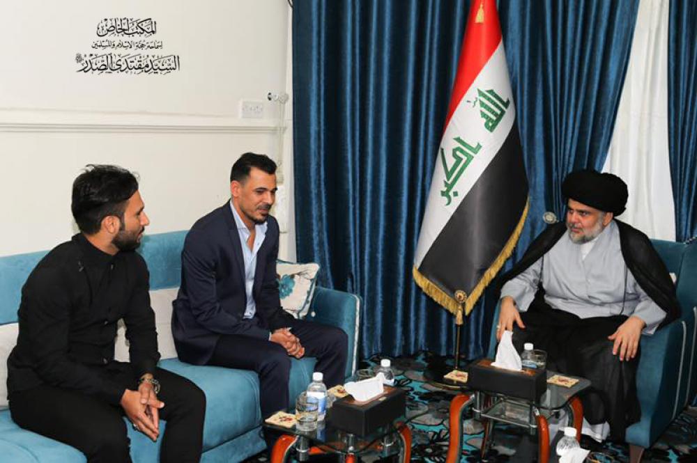 بالصور.. الصدر يستقبل نجمي الكرة يونس محمود وسامر سعيد