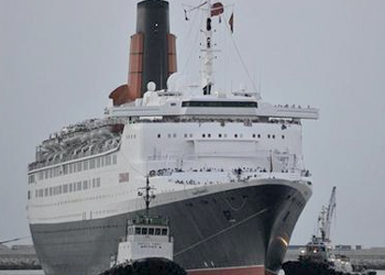 وصول اول باخرة مسافرين ايرانية إلى موانئ العراق