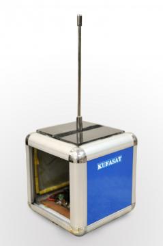 تصنيع اول قمر صناعي عراقي باسم (كوفة سات) +صورة القمر