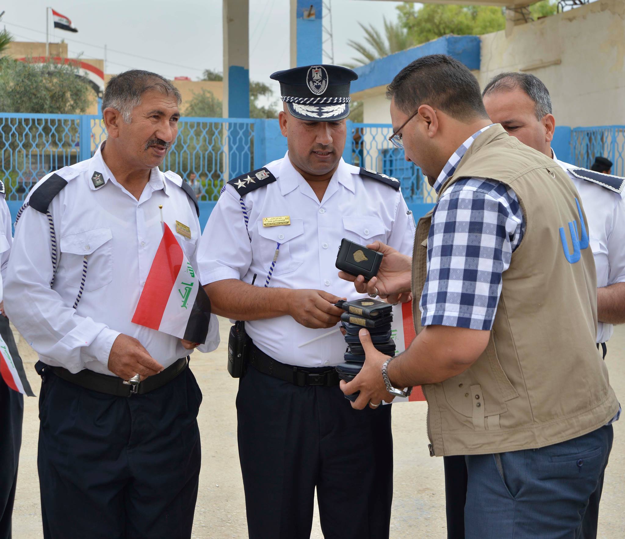 مرور كربلاء تحتفل بإسبوعها السنوي برفقة المصوّرين