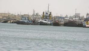 ميناء المعقل يستقبل عشرين باخرة ايرانية تجارية