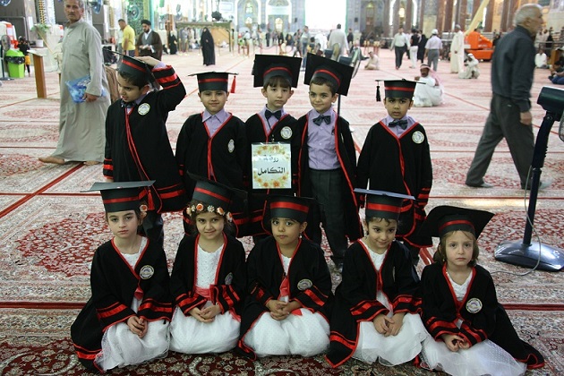 بالصور : كربلاء تحتفي بتخرج 600 طفل لـــ(16) روضة في العتبة الحسينية المقدسة