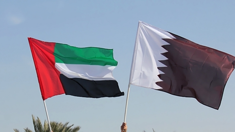 الامارات تمنع طفلا رضيعا من مرافقة والدته القطرية وهي تغادر البلاد