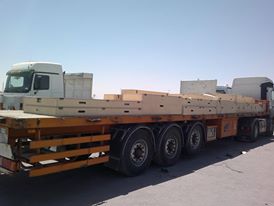 وصول شباك ضريح سفير الامام الحسين مسلم بن عقيل من ايران الى الكوفة (مصور)