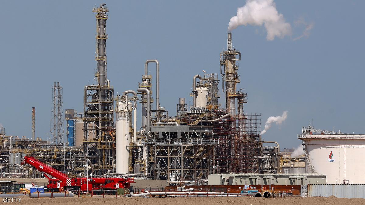 النفط يرتفع بعد تجدد دعوات لتجميد إنتاج أوبك