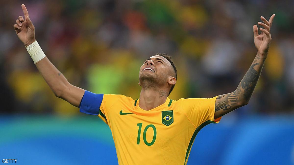 نيمار يعادل رقم الأسطورة زيكو