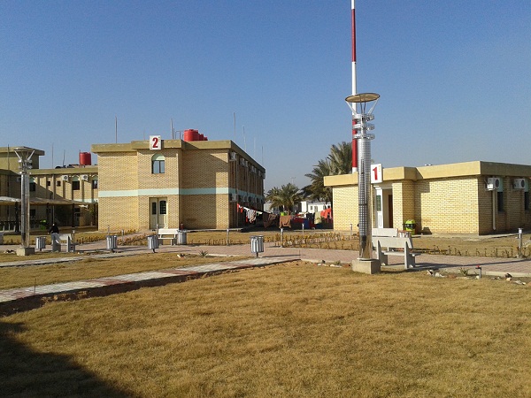 جمعية الهلال الاحمر توزع وجبات ساخنة على عوائل نازحة من الانبار الى كربلاء