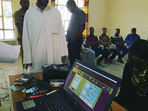 العمل :اصدار اكثر من سبعة آلاف بطاقة ذكية للمشمولين الجدد بالاعانة الاجتماعية