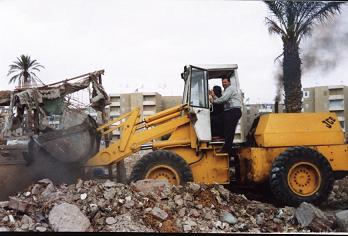 حملات لرفع التجاوزات في كربلاء استعدادا لزيارة الاربعين