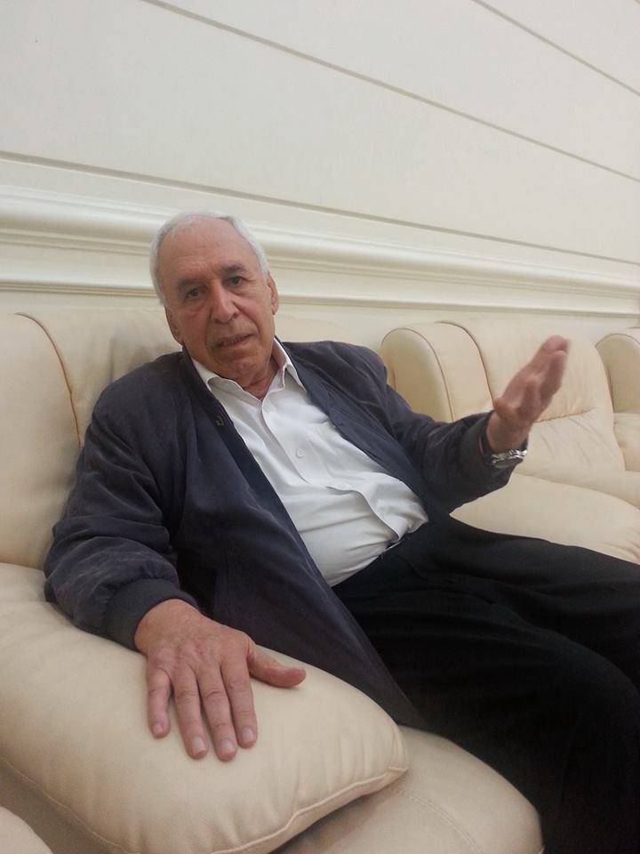 مؤيد البدري... رجل آمن بحب الوطن والرياضة فقط ... لنحترمه ! ؟