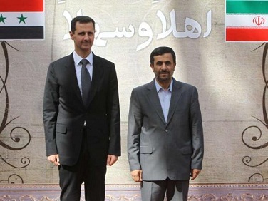 رئيس الأركان الإيراني: لا نتواجد عسكريًا في سوريا رغم تمسكنا بالدفاع عنها