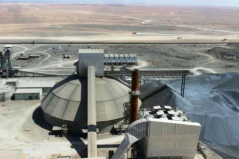 بدأ التشغيل التجريبي لمعمل سمنت النجف الاستثماري بطاقة تصل الى 6000 طن يوميا