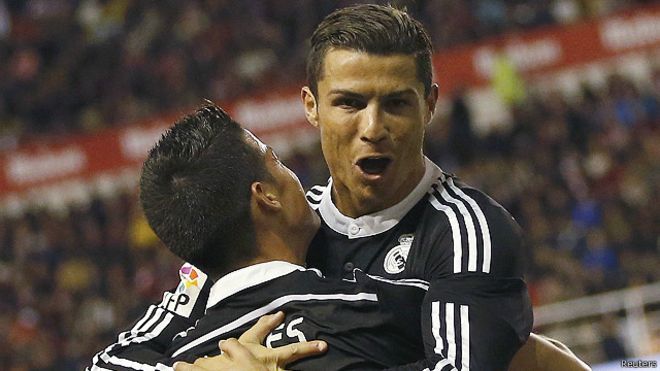 رونالدو يرفع رصيده مع ريال مدريد إلى 300 هدف