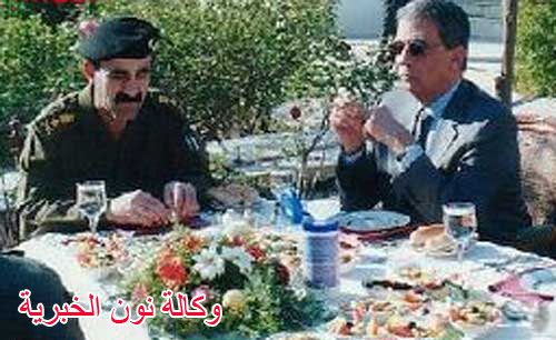 صور نادرة لسكرتير صدام المعدوم عبد حمود مع المرشح الرئاسي المصري