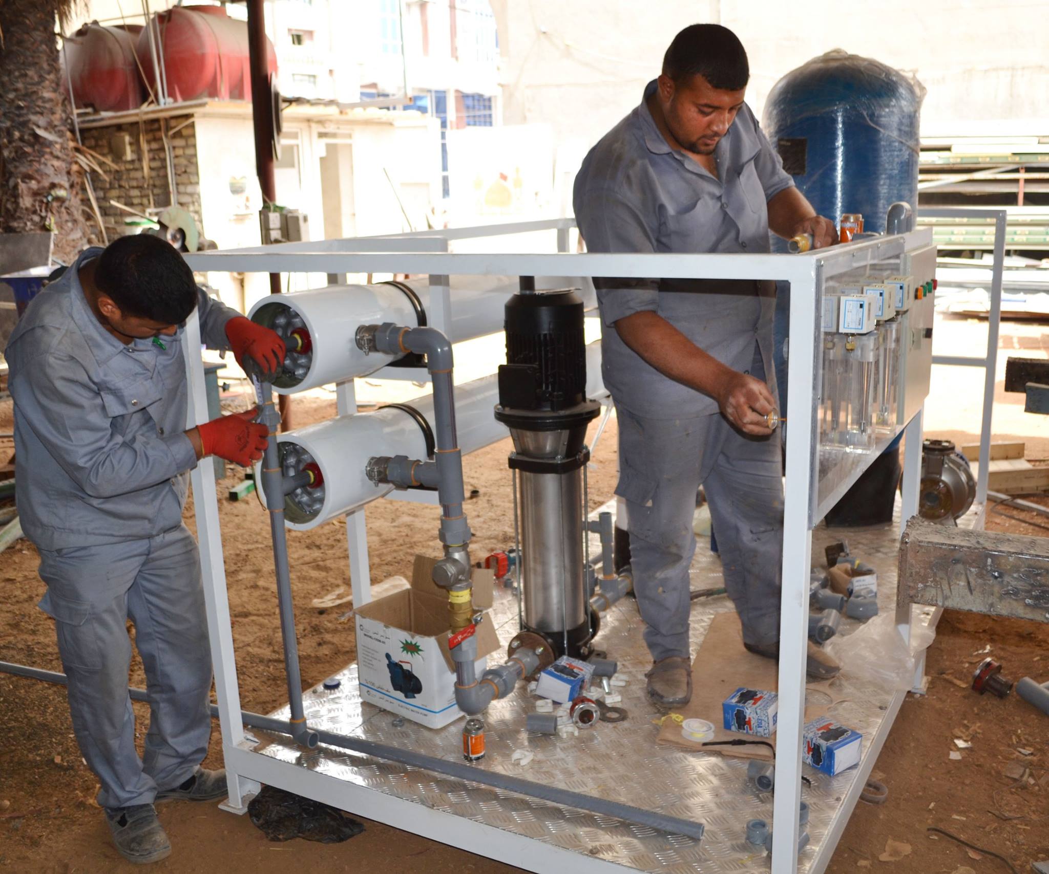 العتبة الحسينية تباشر بنصب محطة لتنقية وتعقيم الماء في منطقة (الدعوم) شرقي محافظة كربلاء