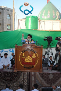 كربلاء:خطيب العيد ينتقد رواتب السياسيين يؤكد اخوة الطيف العراقي ويدعو المصريين للوقوف مع قيادته ضد اسرائيل(مصور)