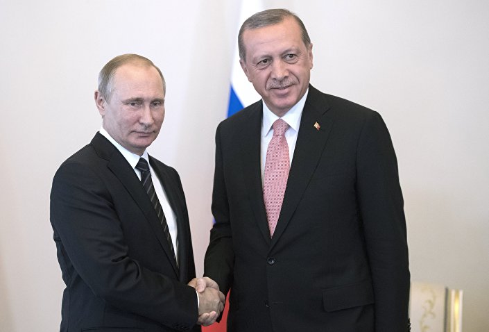 بالصور: أردوغان يلتقي بوتن تمهيدا لعودة "سريعة" للعلاقات