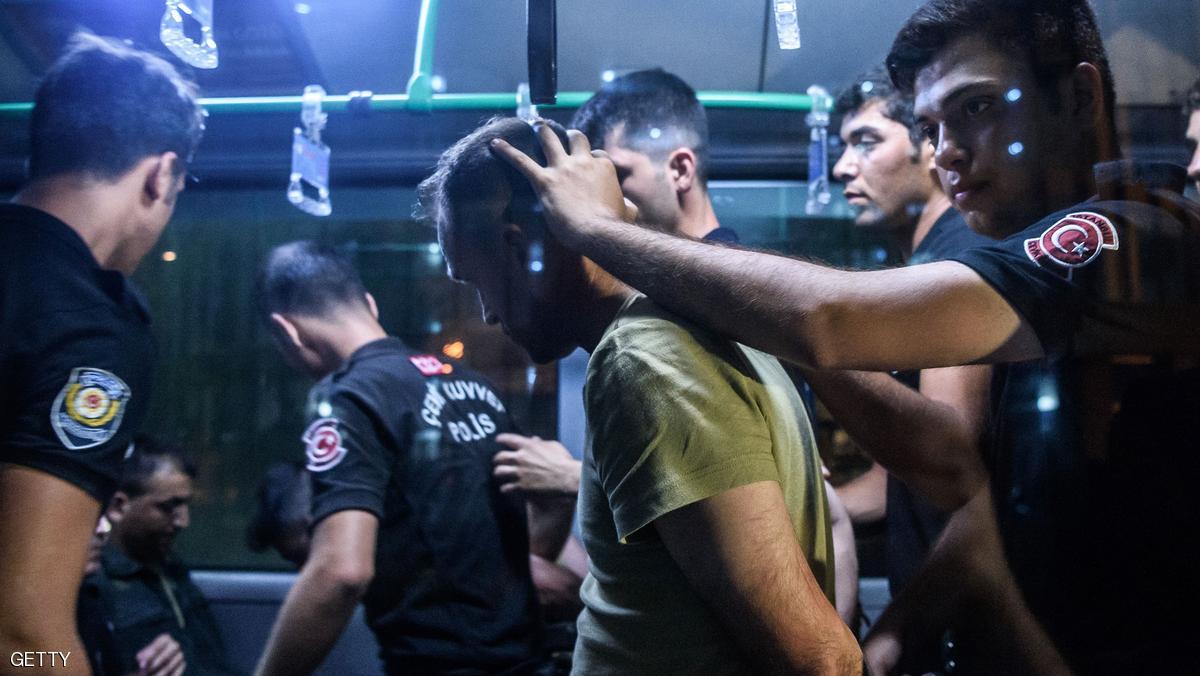 تركيا  تكشف عدد المعتقلين منذ محاولة الانقلاب