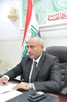 رئيس مجلس كربلاء يدعو لإجراءات وقائية لمنع وصول بقع نفطية لنهر الفرات داخل العراق