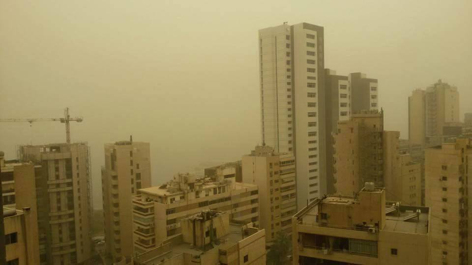 عاصفة رملية "قاتلة" تجتاح الشرق الأوسط من ضمنها العراق