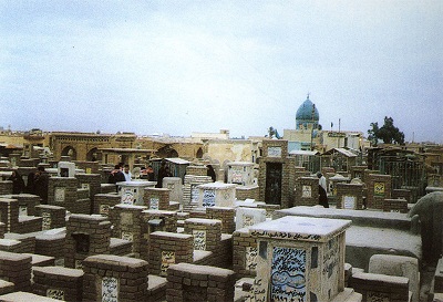 الوقف الشيعي بالنجف يعمل على وضع دليل لقبور العلماء والشخصيات المدفونة في مقبرة وادي السلام