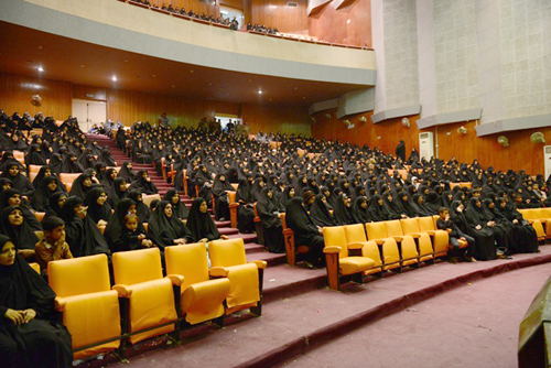 1500 متطوعة تفتيش نساء في كربلاء، وقائد عمليات الفرات الاوسط يحذر من الانتحاريين والعبوات المموهة خلال زيارة عاشوراء(مصور)