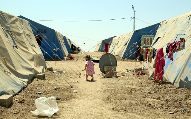 محافظ ديالى يكشف عن مسؤول رفيع المستوى في خانقين يمنع دخول كرفانات خاصة لايواء النازحين الى القضاء