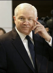 الجليد كسر كتف وزير الدفاع الأميركي